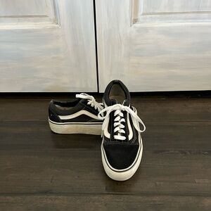 Van’s Sneakers - Women’s Size 7